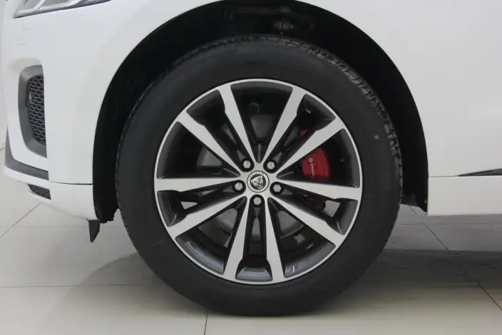 Jaguar F-PACE 2024 Model P250 R-Dynamic SE – фото 45