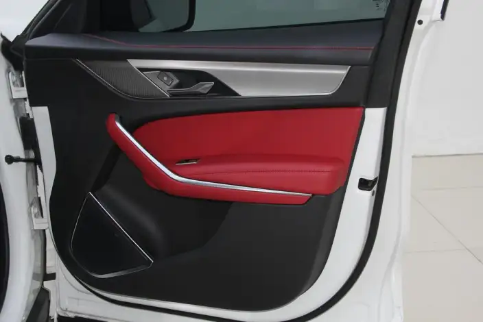 Jaguar F-PACE 2024 Model P250 R-Dynamic SE – фото 46