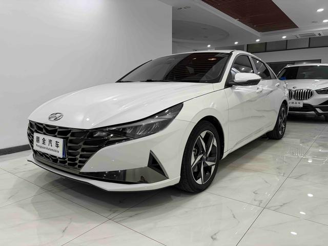 Hyundai Elantra 2022 1.5L CVT LUX Premium – фото 1