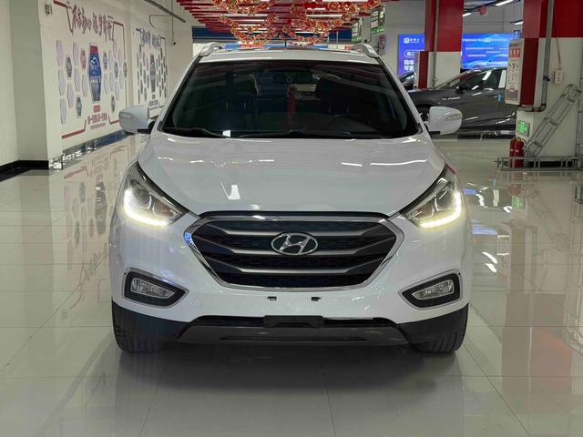 Hyundai ix35 2015 модификация 2.0L автоматическое 2WD Leading National V – фото 3