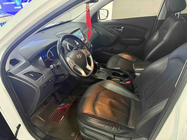 Hyundai ix35 2015 модификация 2.0L автоматическое 2WD Leading National V – фото 6