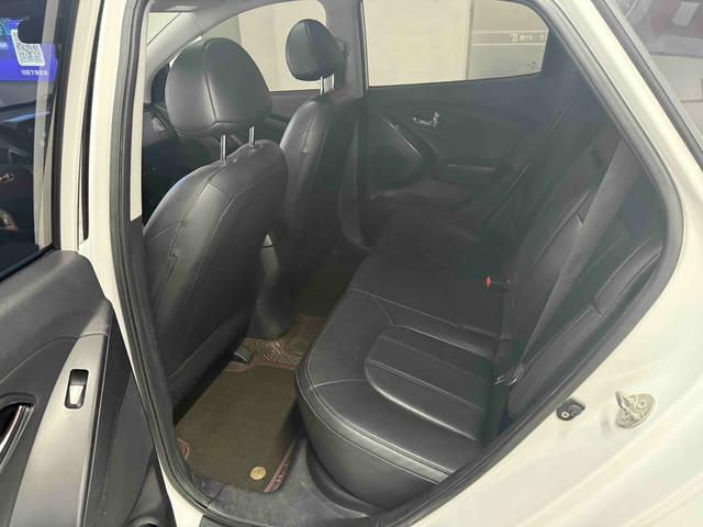 Hyundai ix35 2015 модификация 2.0L автоматическое 2WD Leading National V – фото 7