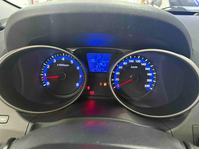 Hyundai ix35 2015 модификация 2.0L автоматическое 2WD Leading National V – фото 13