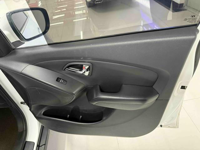 Hyundai ix35 2015 модификация 2.0L автоматическое 2WD Leading National V – фото 24