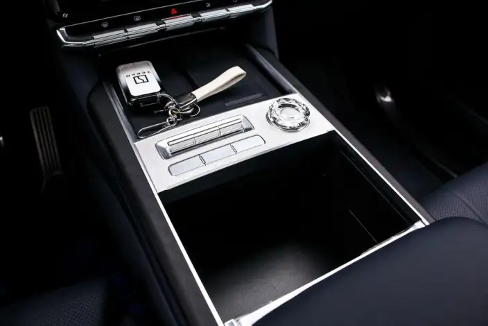 ZEEKR 9X 2025 Model Hyper Edition 70kWh VI seat – фото 9