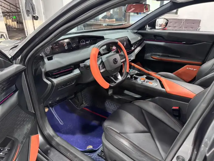 Changan UNI-V 2023 Model 1.5T Noble Model – фото 8
