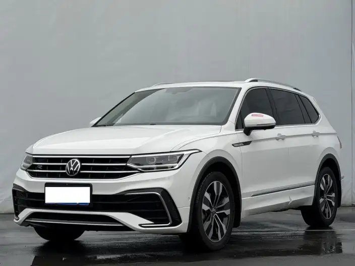 Volkswagen Tiguan L 2022 Model 330TSI Automatic 2WD R-Line Enjoy the version more – фото 1