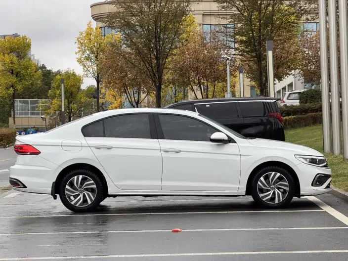 Volkswagen Bora 2023 Model 200TSI DSG Smooth Ride Edition – фото 7