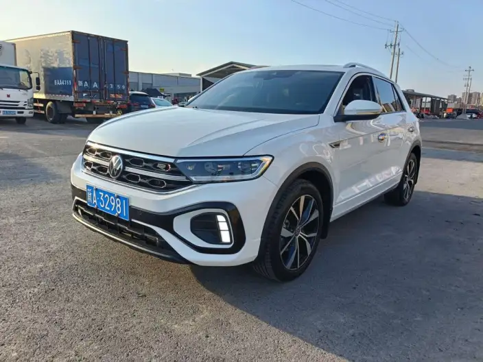 Volkswagen T-Roc 2023 Model 300TSI DSG Chenguang Edition – фото 1