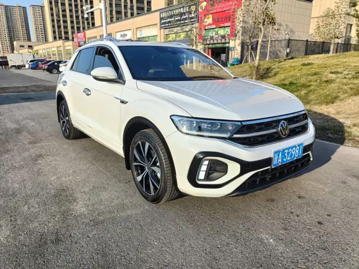 Volkswagen T-Roc 2023 Model 300TSI DSG Chenguang Edition – фото 3