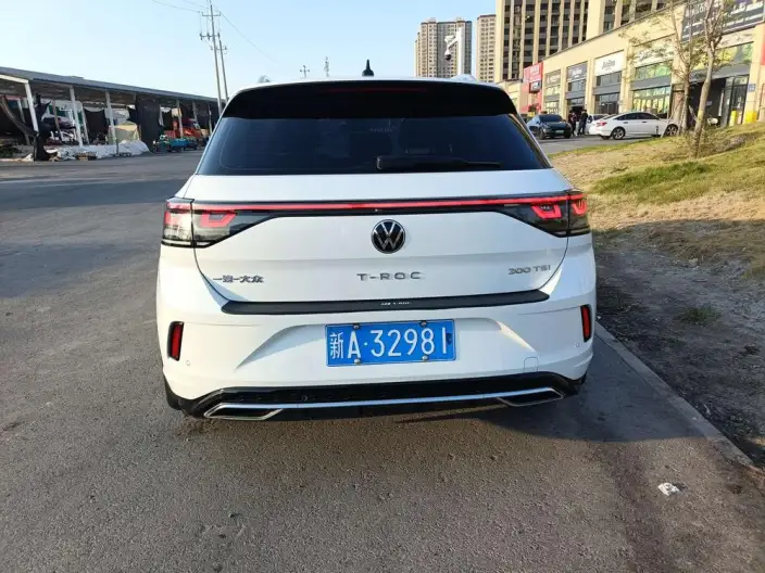 Volkswagen T-Roc 2023 Model 300TSI DSG Chenguang Edition – фото 5