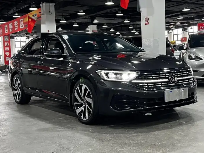 Volkswagen Sagitar 2024 Model 300TSI DSG Superior Edition – фото 3