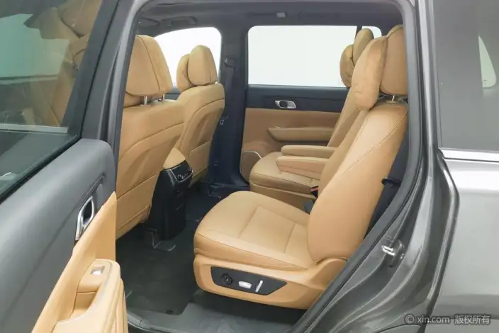 Li Auto ONE 2021 Model Extended Range 6 seat Edition – фото 19