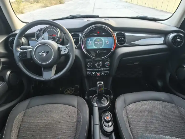 MINI 2023 Model 1.5T ONE – фото 9