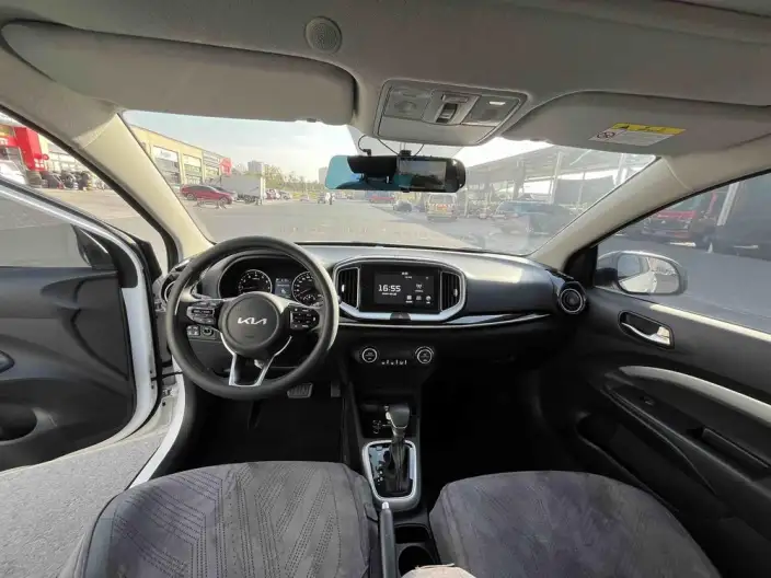 Kia Stonic 2026 Model 1.4L CVT Fun Xiang Edition – фото 7