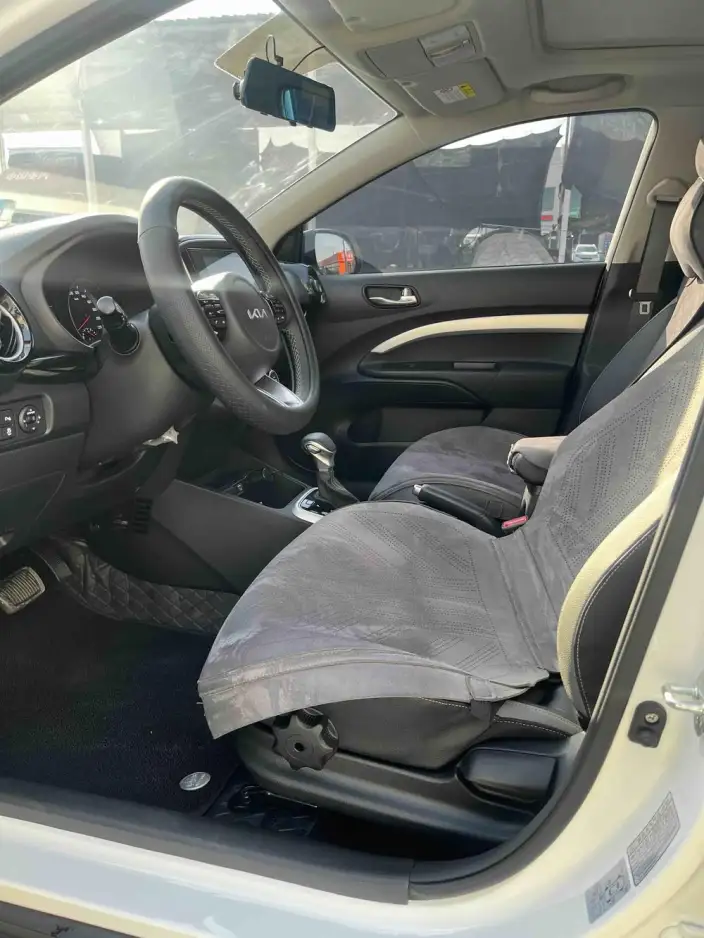 Kia Stonic 2026 Model 1.4L CVT Fun Xiang Edition – фото 8