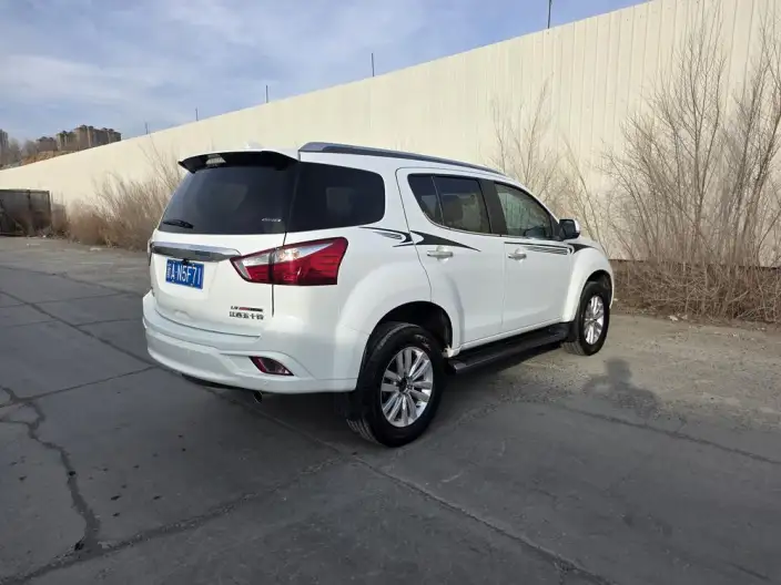Mu-X 2019 Model 1.9T Automatic 4WD Jinyue Edition 5 seat China VI – фото 6
