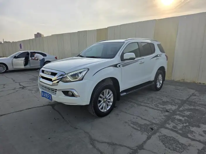 Mu-X 2019 Model 1.9T Automatic 4WD Jinyue Edition 5 seat China VI – фото 10