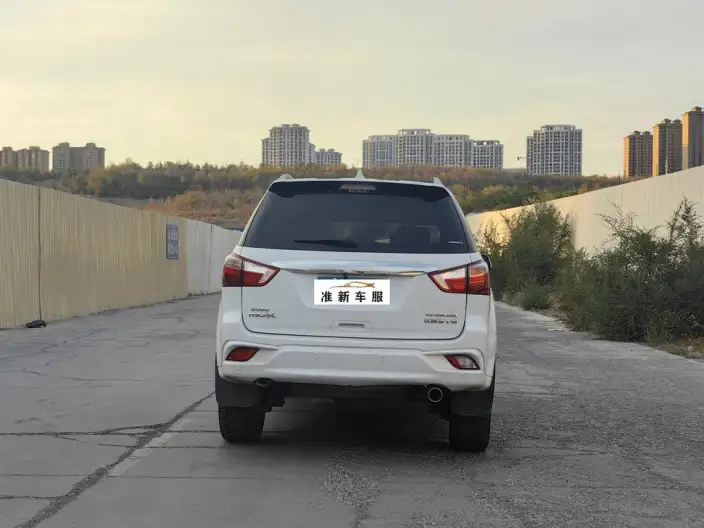 Mu-X 2019 Model 1.9T Automatic 4WD Jinyue Edition 5 seat China VI – фото 5