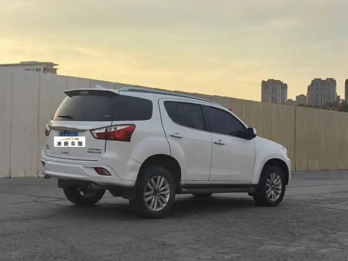 Mu-X 2019 Model 1.9T Automatic 4WD Jinyue Edition 5 seat China VI – фото 6