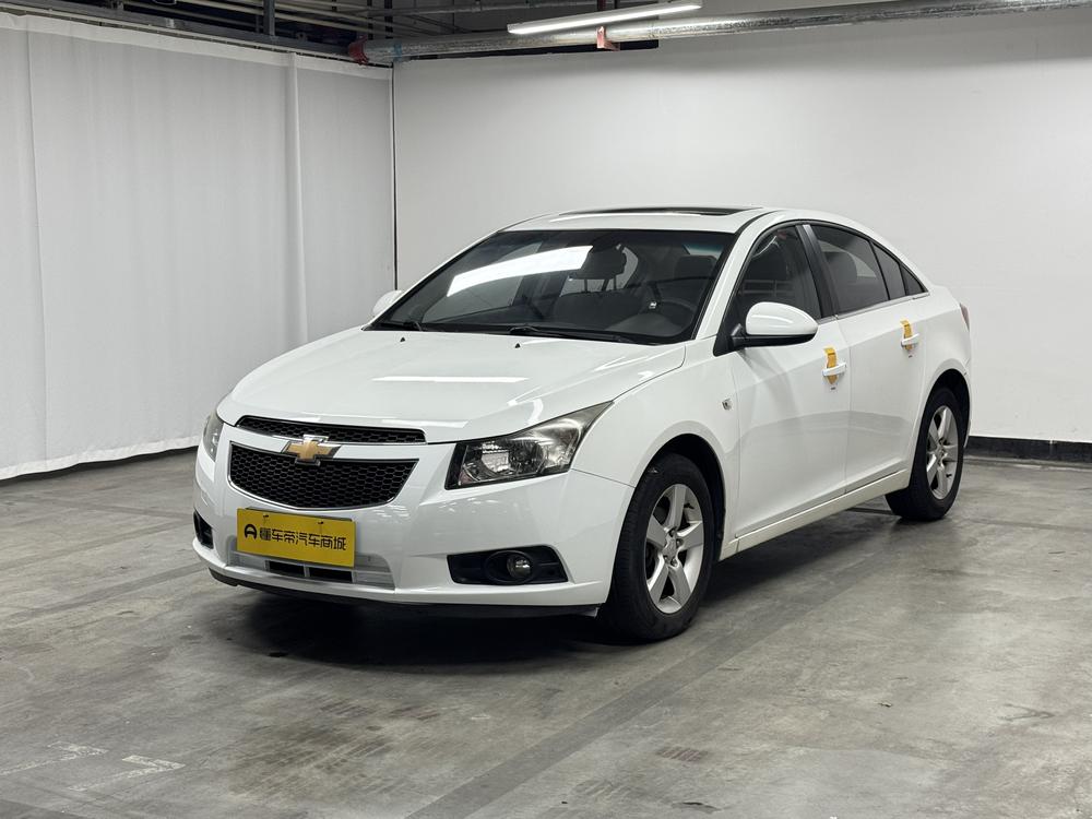 Chevrolet Cruze 2013 модификация 1.6L SE AT