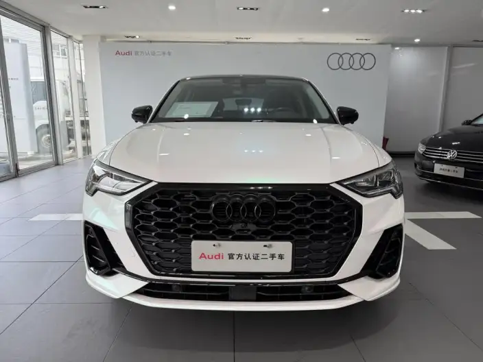 AUDI Q3 Sportback 2022 Model 40 TFSI Fashion Model – фото 2