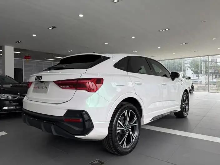 AUDI Q3 Sportback 2022 Model 40 TFSI Fashion Model – фото 6