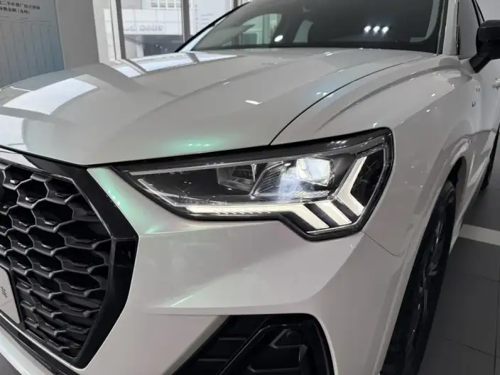 AUDI Q3 Sportback 2022 Model 40 TFSI Fashion Model – фото 9