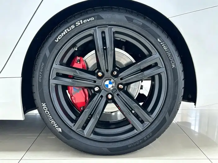 BMW 3 Series 2023 Model 325i M Sports Set – фото 9