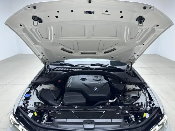 BMW 3 Series 2023 Model 325i M Sports Set – фото 10