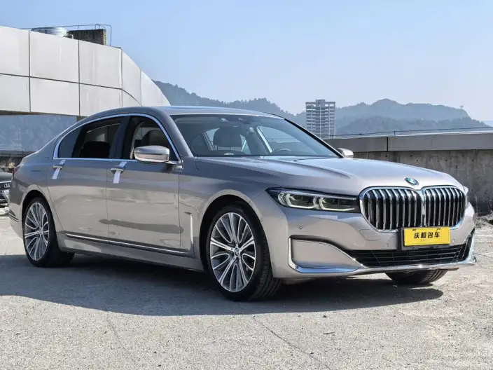 BMW 7 Series 2021 Model 740Li Leading Model Luxury Set – фото 3