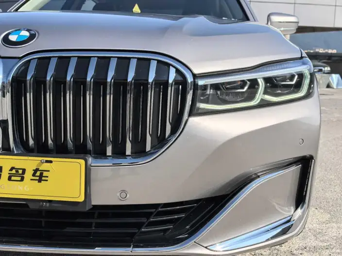 BMW 7 Series 2021 Model 740Li Leading Model Luxury Set – фото 10