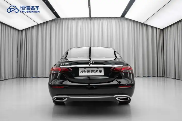 Mercedes-Benz E-Class 2022 Model E 300 L Luxury Model sedan – фото 5