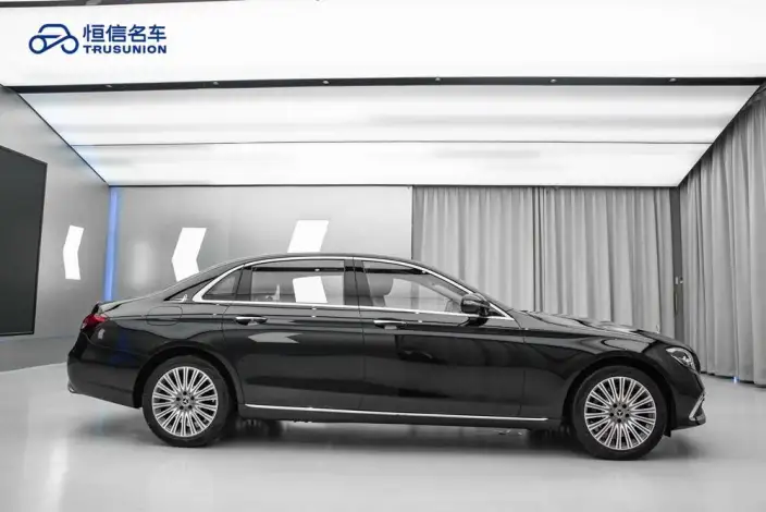 Mercedes-Benz E-Class 2022 Model E 300 L Luxury Model sedan – фото 7