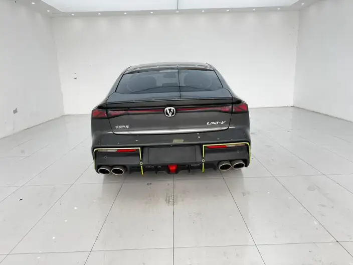 Changan UNI-V 2022 Model 1.5T Sports Edition – фото 5
