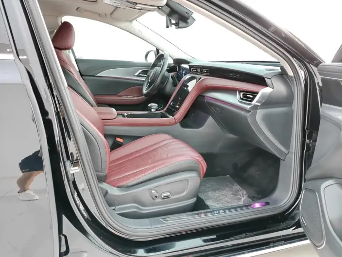 Hongqi H5 2024 Model 2.0T Automatic Smart Flag Enjoy Edition – фото 7