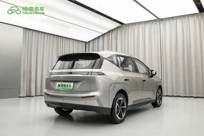 AION Y 2025 Model Plus 510 Lexiang Edition – фото 6