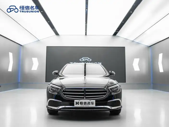 Mercedes-Benz E-Class 2023 Model E 300 L Luxury Model sedan – фото 2