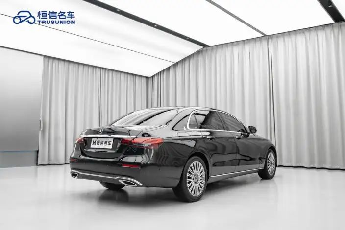 Mercedes-Benz E-Class 2023 Model E 300 L Luxury Model sedan – фото 6