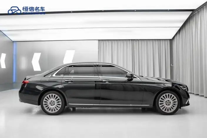 Mercedes-Benz E-Class 2023 Model E 300 L Luxury Model sedan – фото 7
