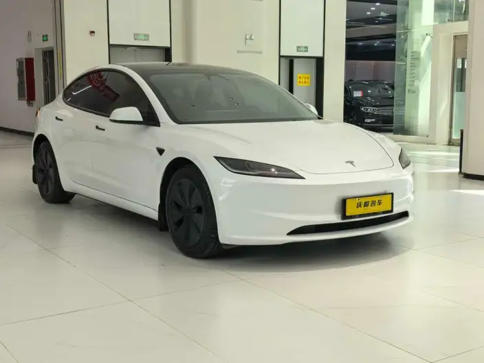 Model 3 2025 Model Long Battery Life Pro All-wheel drive version – фото 3