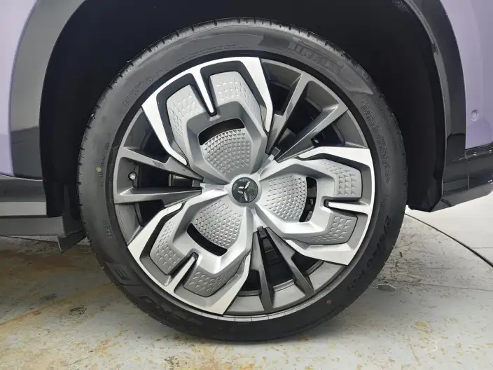 Hongqi Tiangong 08 2025 Model 680 Ultra 4WD Edition – фото 9