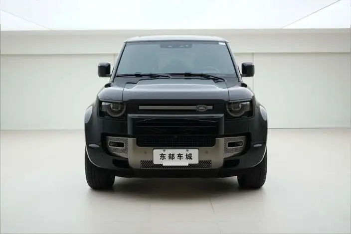 Land Rover Defender 2024 Model 110 3.0T P400 X-Dynamic HSE – фото 2