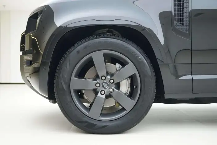 Land Rover Defender 2024 Model 110 3.0T P400 X-Dynamic HSE – фото 8