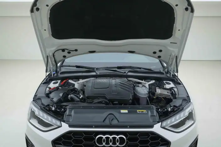 Audi A4 L 2024 Model 40 TFSI Luxury Dynamic Model – фото 5