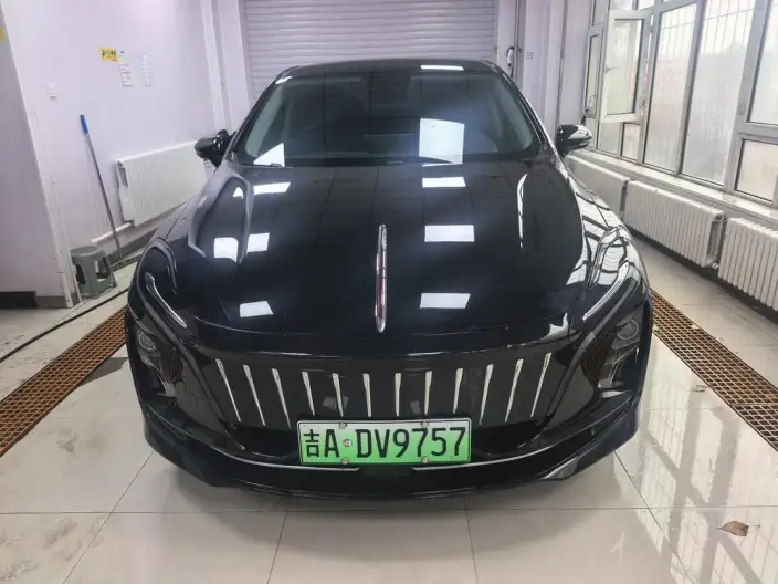 Hongqi E-QM5 2024 Model 610KM PLUS Edition 100kW – фото 2