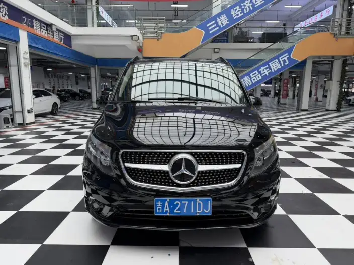 Viano 2021 Model 2.0T Business Edition 7 seat – фото 2