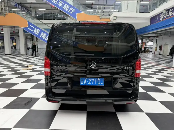 Viano 2021 Model 2.0T Business Edition 7 seat – фото 5
