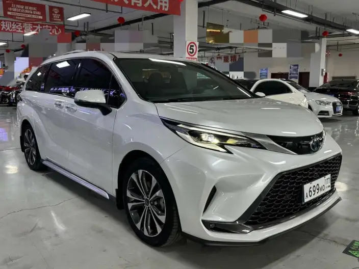 Granvia 2023 Model Intelligent Hybrid 2.5L Noble PLUS – фото 3