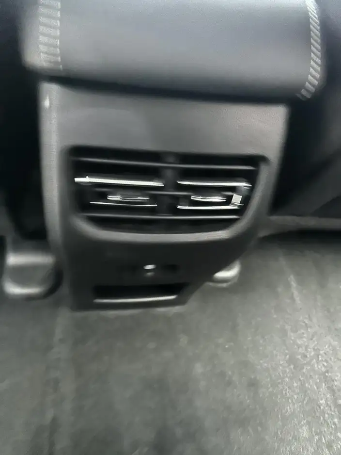 Haval M6 2023 Model PLUS 1.5T DCT Elite Smart Connect Model – фото 8
